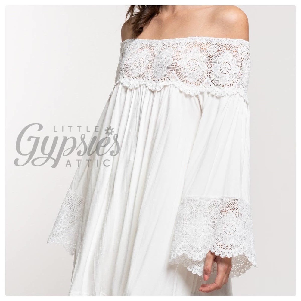 POL Make it Romance Lace Tunic - Picture 10 of 12